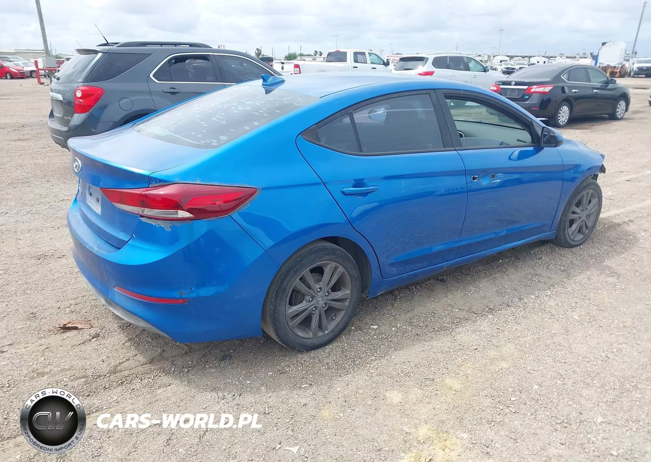 2017 Hyundai Elantra Se VIN:5NPD84LF2HH183207 - 4