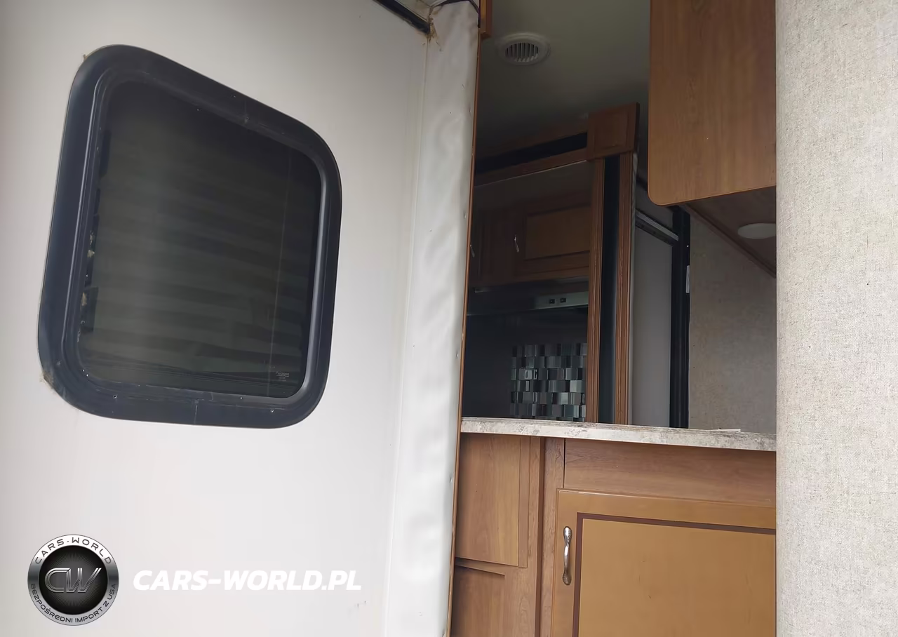 2017 Coachmen Catalina VIN:5ZT2CAYB7JT011426 - 8