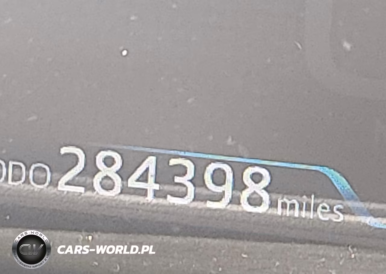 2022 Toyota Prius Limited VIN:JTDKAMFU9N3161346 - 15