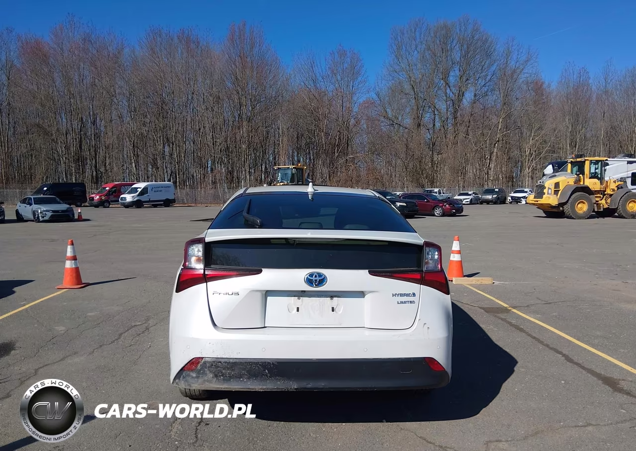 2022 Toyota Prius Limited VIN:JTDKAMFU9N3161346 - 16