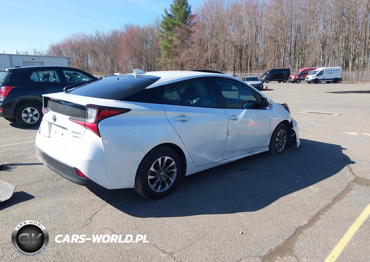 2022 Toyota Prius Limited VIN:JTDKAMFU9N3161346 - 4