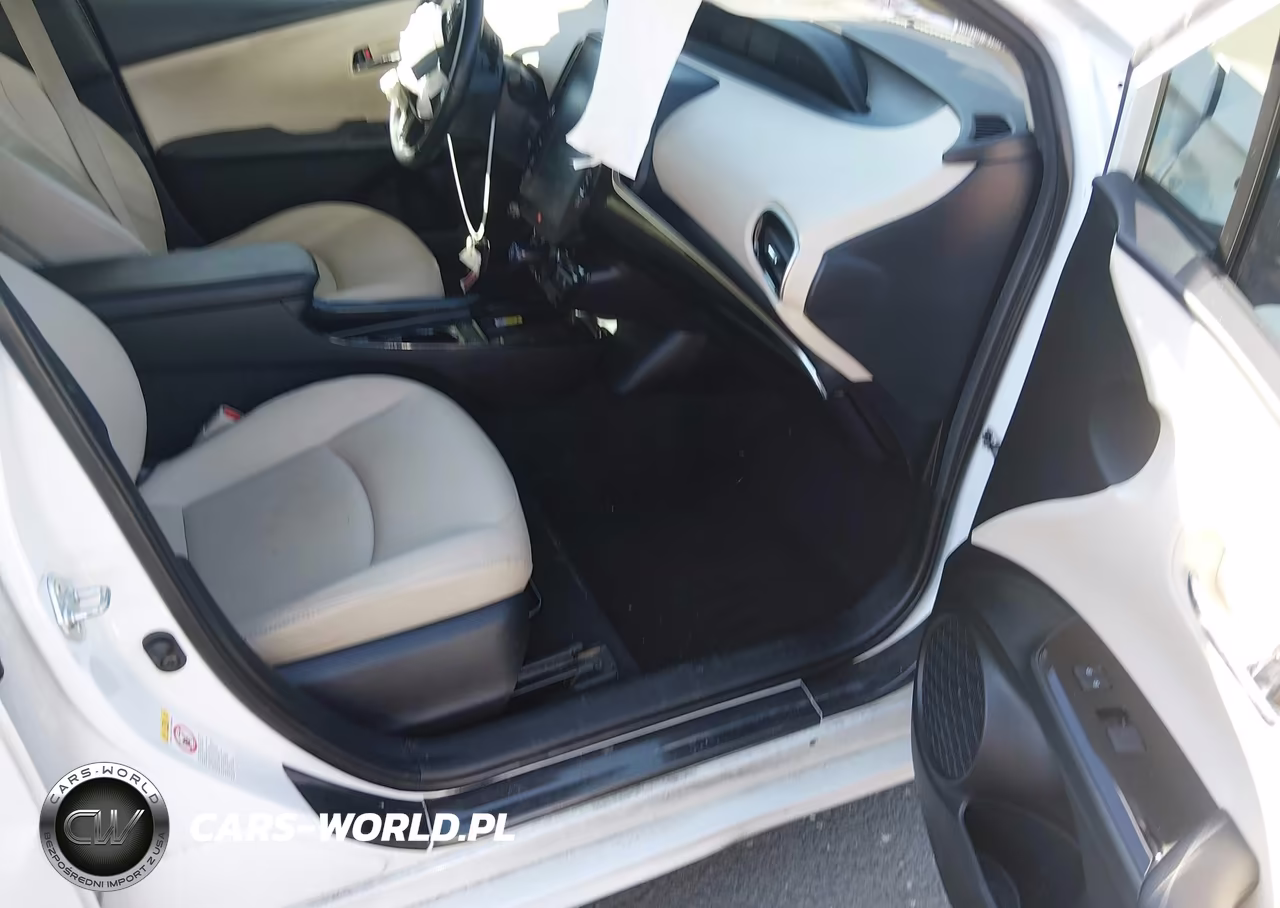 2022 Toyota Prius Limited VIN:JTDKAMFU9N3161346 - 5