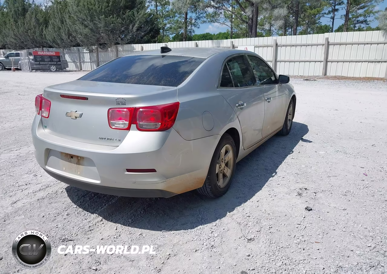 2015 Chevrolet Malibu 1Fl VIN:1G11A5SL7FF110984 - 4