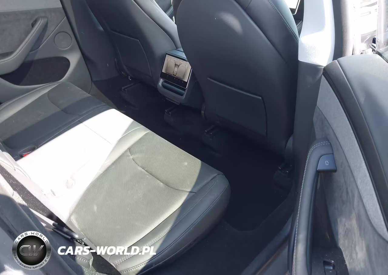 2026 Tesla Model Y All-Wheel Drive-Long Range Launch Series-Premium All-Wheel Drive VIN:7SAYGDEE1TF430073 - 8