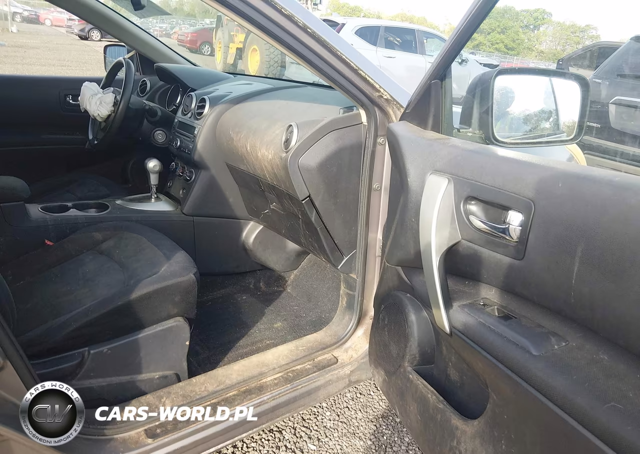 2010 Nissan Rogue S VIN:JN8AS5MV2AW143424 - 5