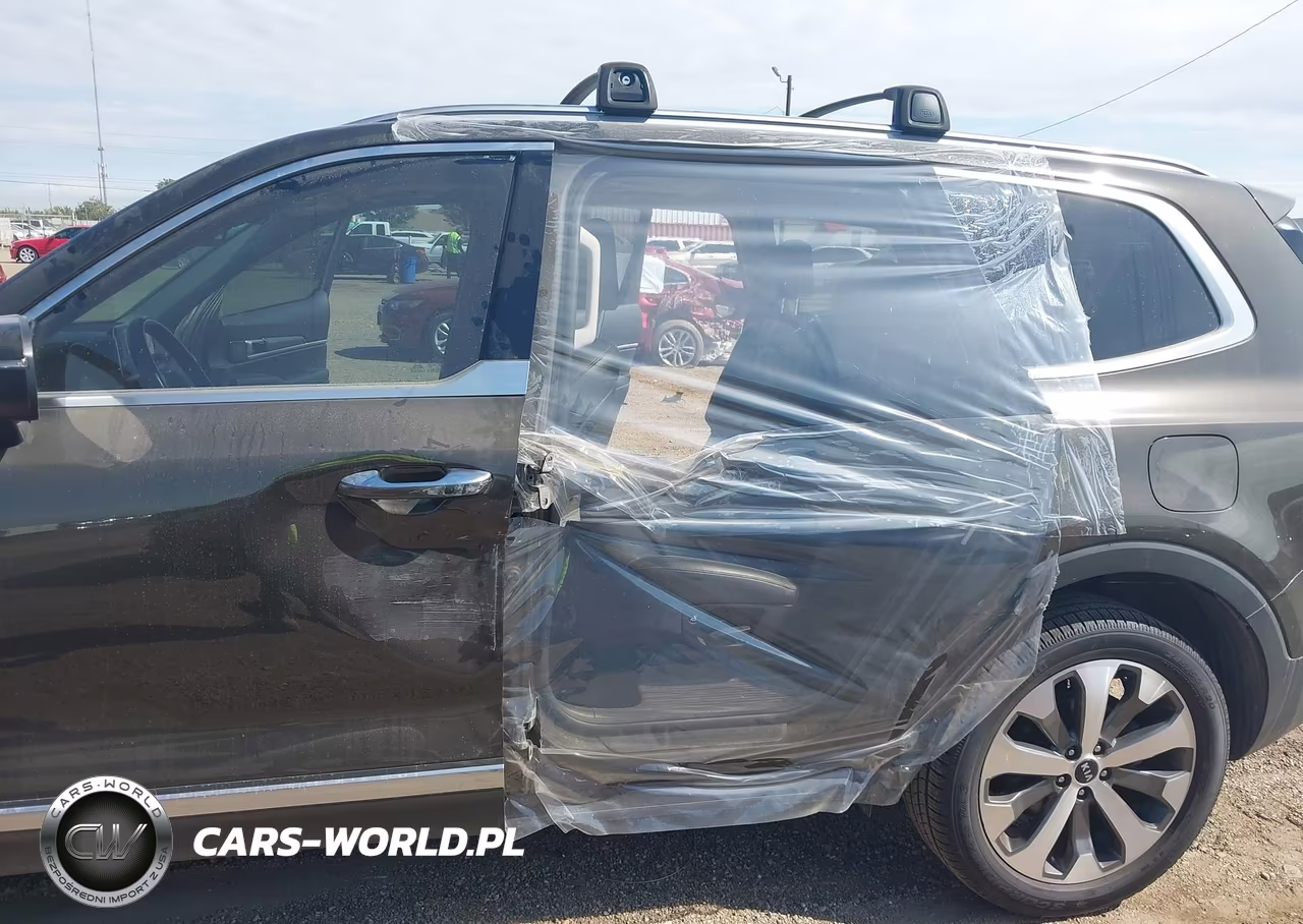 2020 Kia Telluride S VIN:5XYP64HC6LG044165 - 6