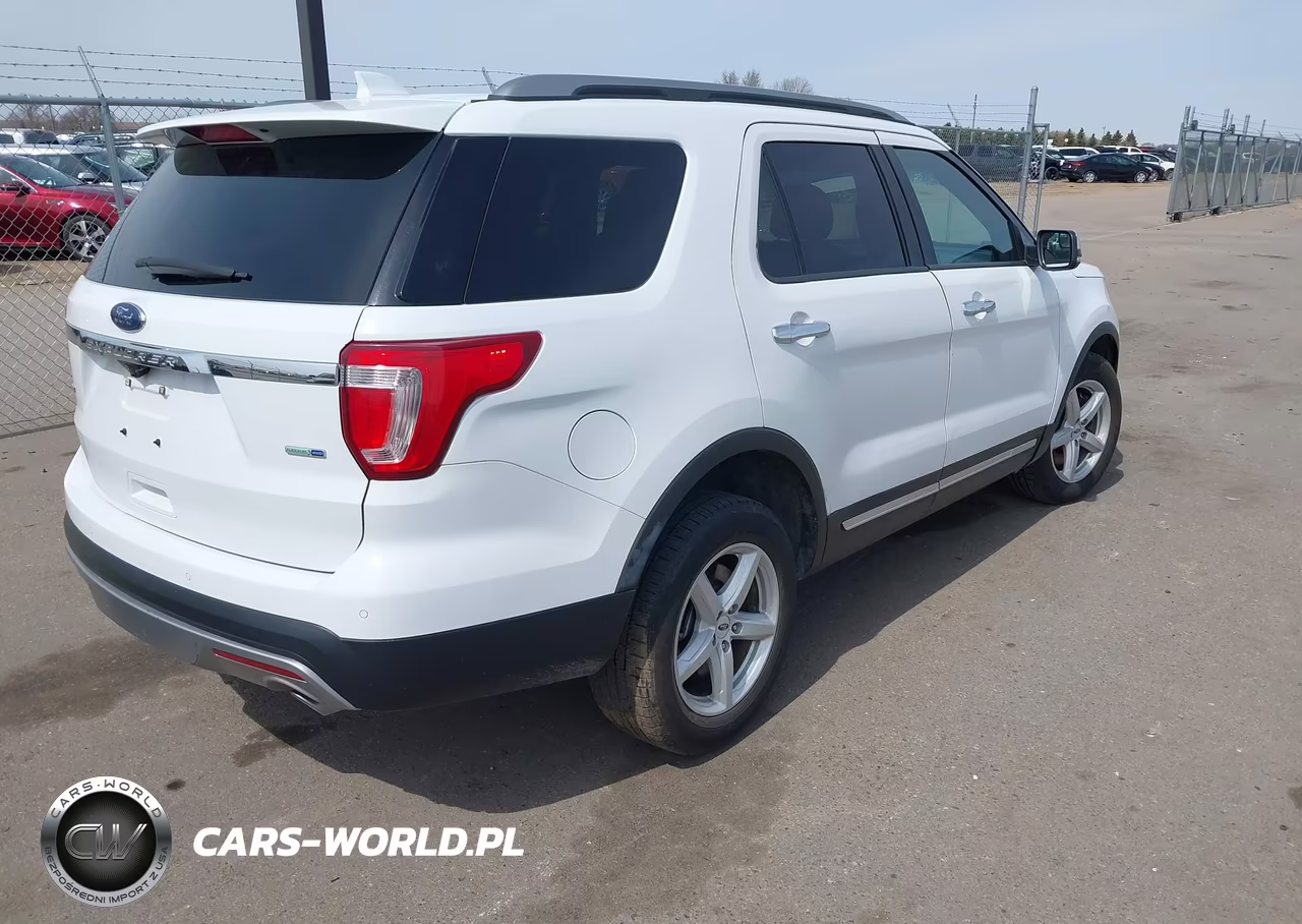 2016 Ford Explorer Xlt VIN:1FM5K8D80GGB64067 - 4