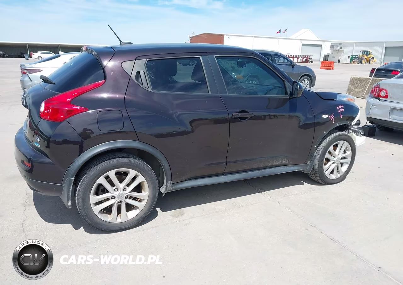 2014 Nissan Juke Sv VIN:JN8AF5MRXET353946 - 4