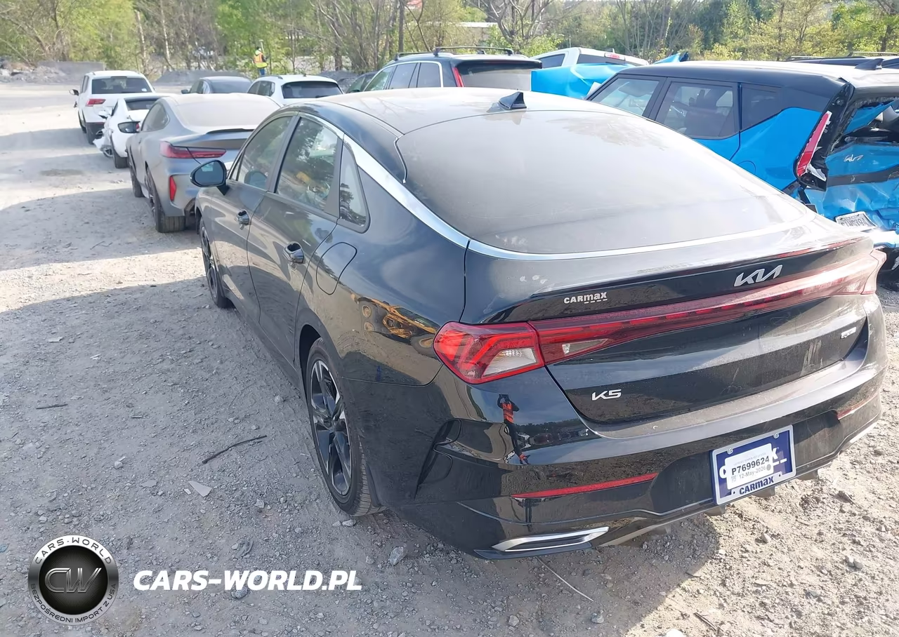 2023 Kia K5 Gt-Line VIN:5XXG64J2XPG180102 - 3
