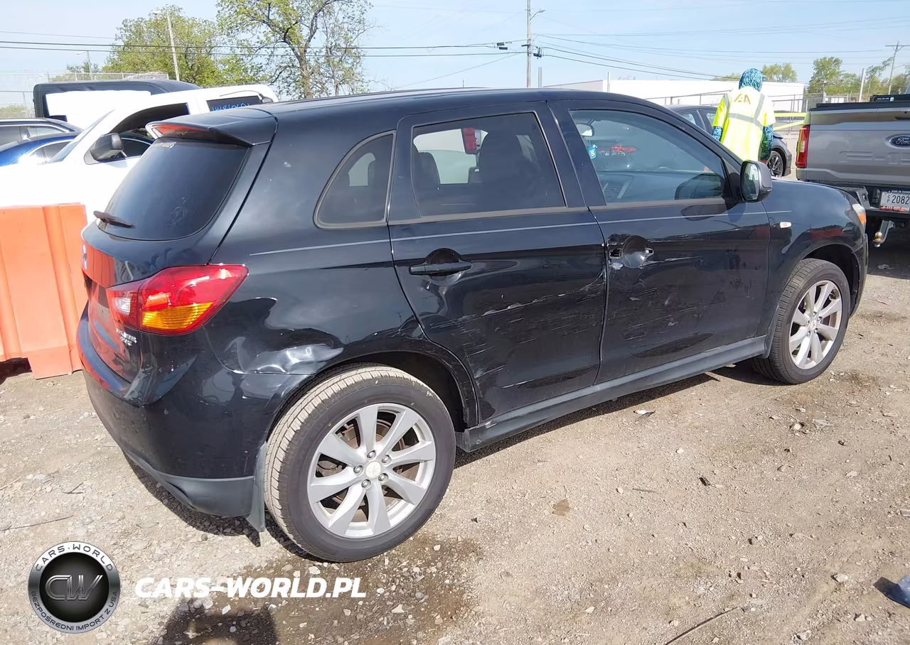 2015 Mitsubishi Outlander Sport Es VIN:4A4AP3AU4FE039388 - 4