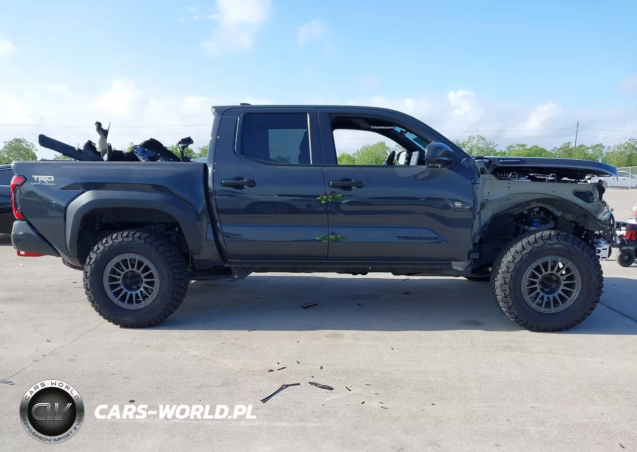 2025 Toyota Tacoma Hybrid Trd Off Road VIN:3TYLC5LN2ST028914 - 14