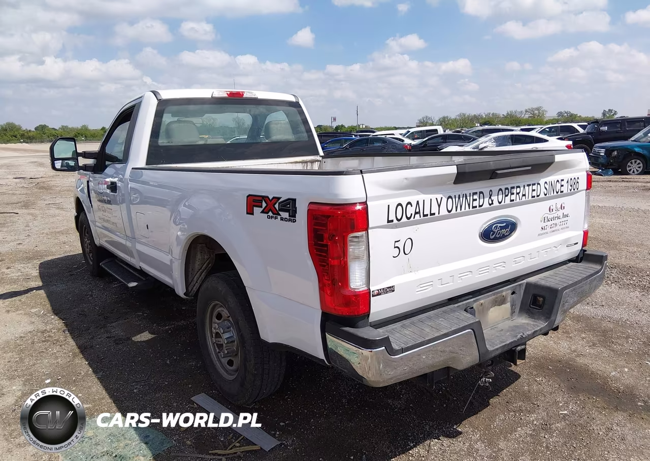 2017 Ford F-250 Xl VIN:1FTBF2A60HEE50218 - 3