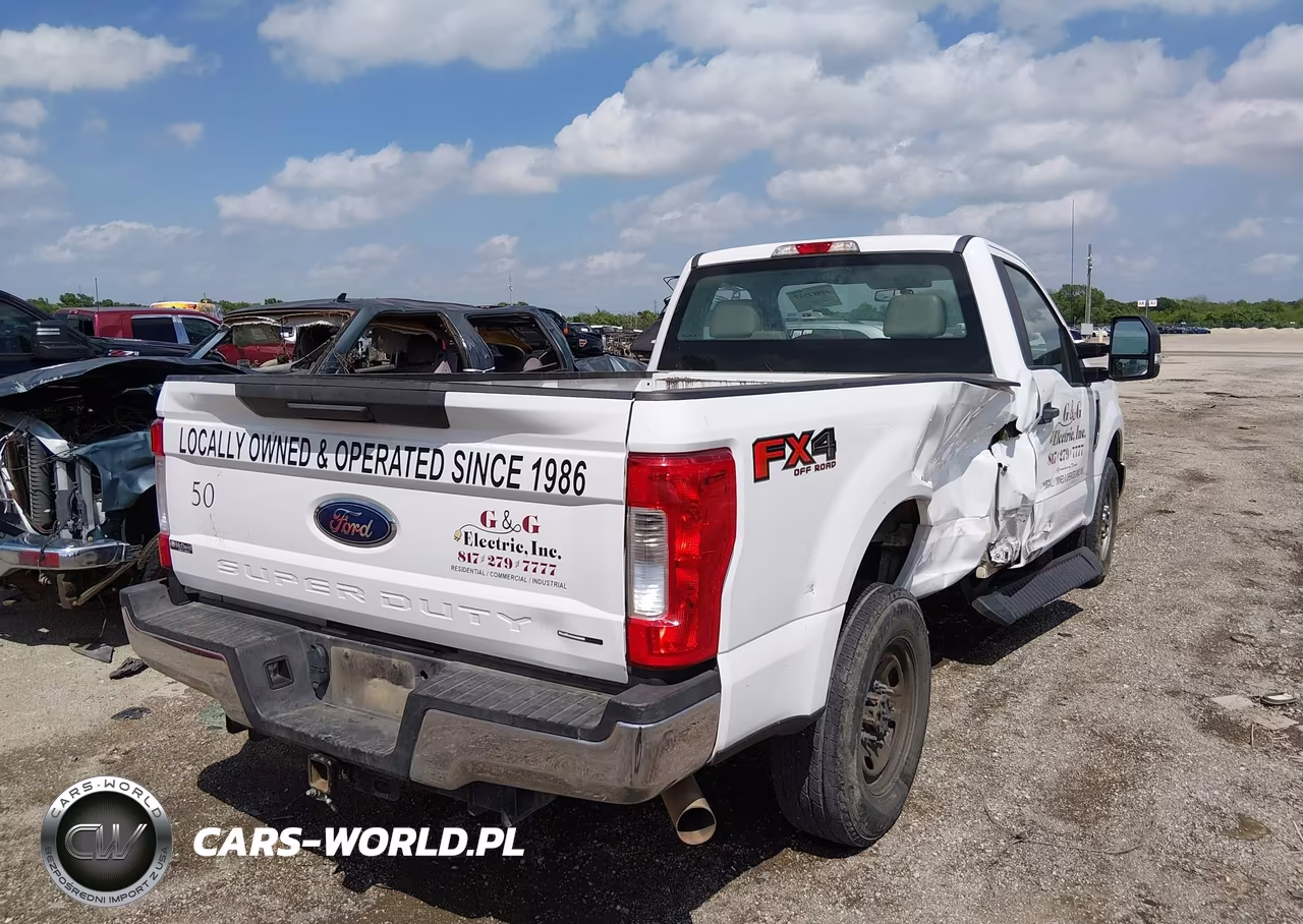 2017 Ford F-250 Xl VIN:1FTBF2A60HEE50218 - 4