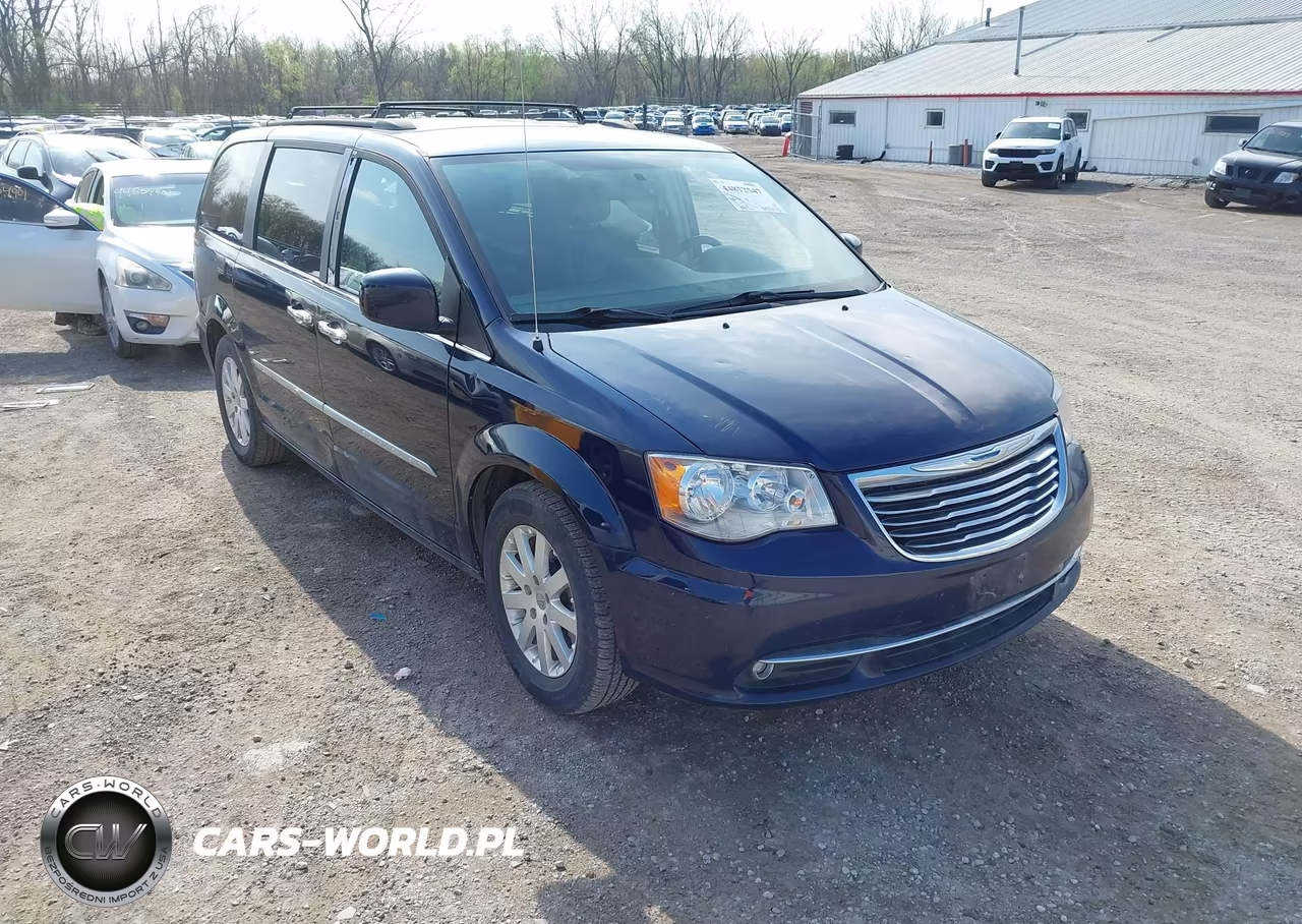 2016 Chrysler Town & Country Touring – zdjęcie 1 z 18