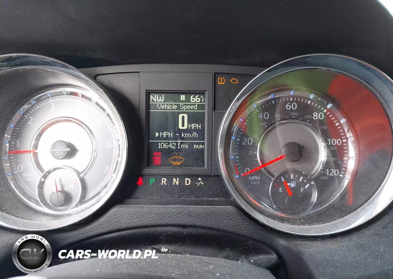 2016 Chrysler Town & Country Touring VIN:2C4RC1BG2GR194061 - 7