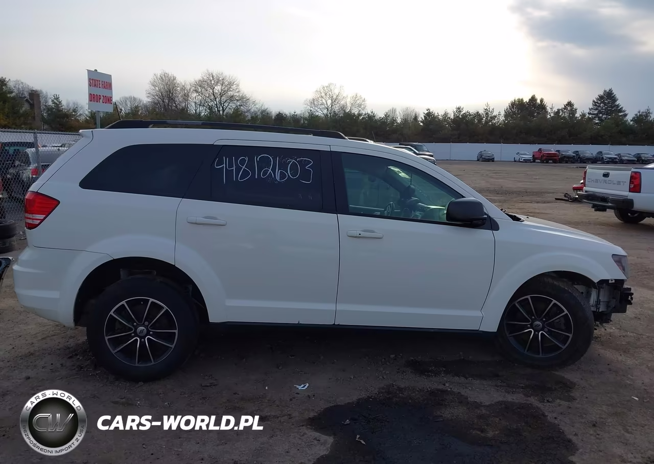 2018 Dodge Journey Se VIN:3C4PDCABXJT533269 - 14