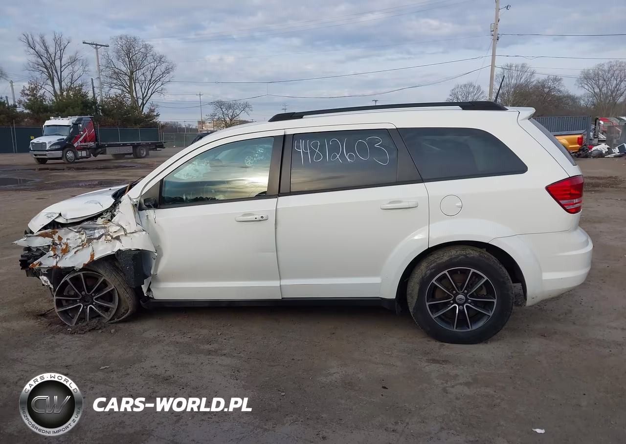 2018 Dodge Journey Se VIN:3C4PDCABXJT533269 - 15