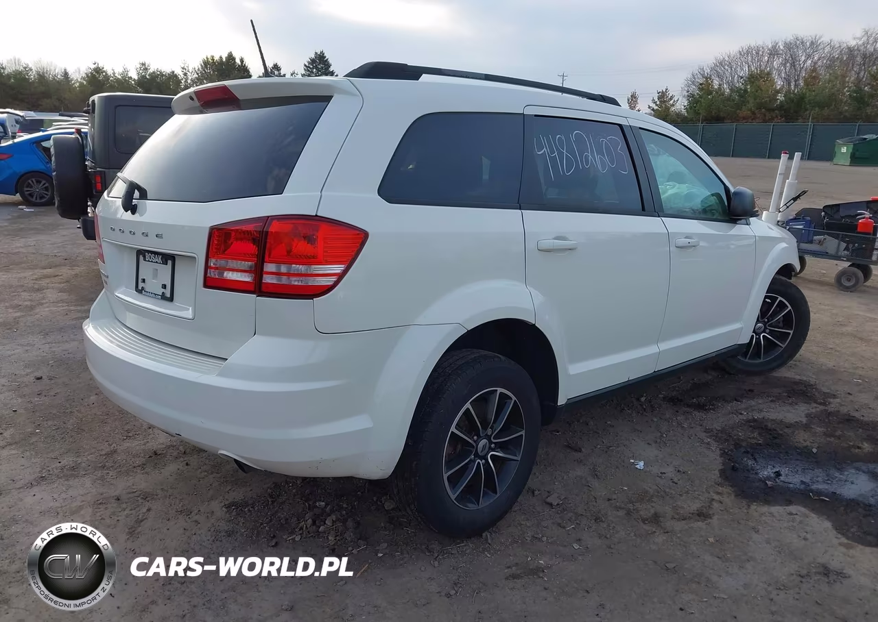 2018 Dodge Journey Se VIN:3C4PDCABXJT533269 - 4
