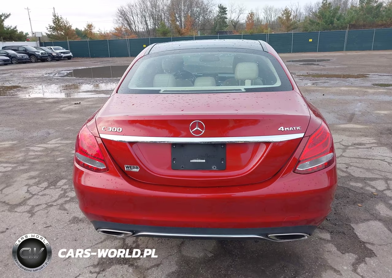 2017 Mercedes-Benz C 300 4Matic VIN:55SWF4KB2HU218998 - 17