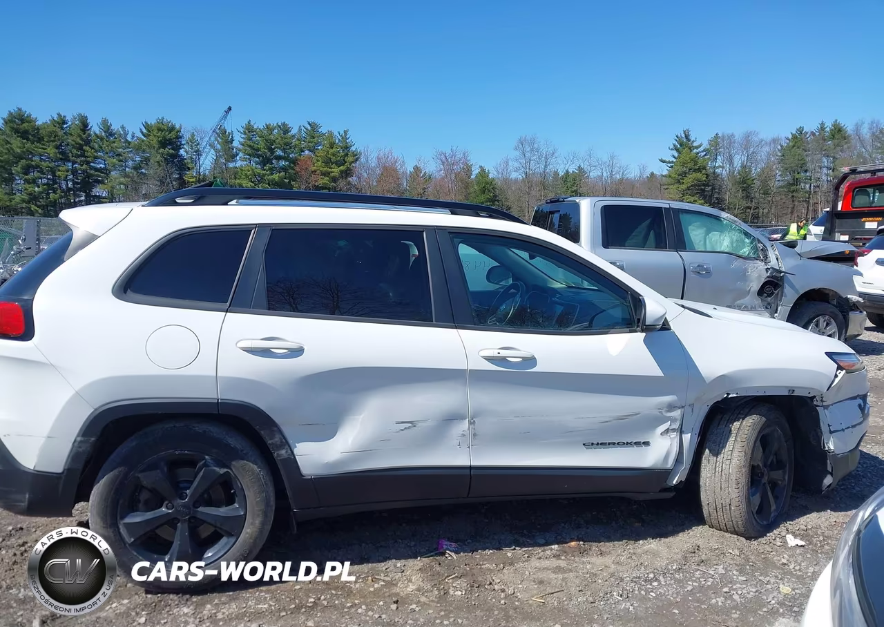 2017 Jeep Cherokee High Altitude 4X4 VIN:1C4PJMDS2HW637933 - 13