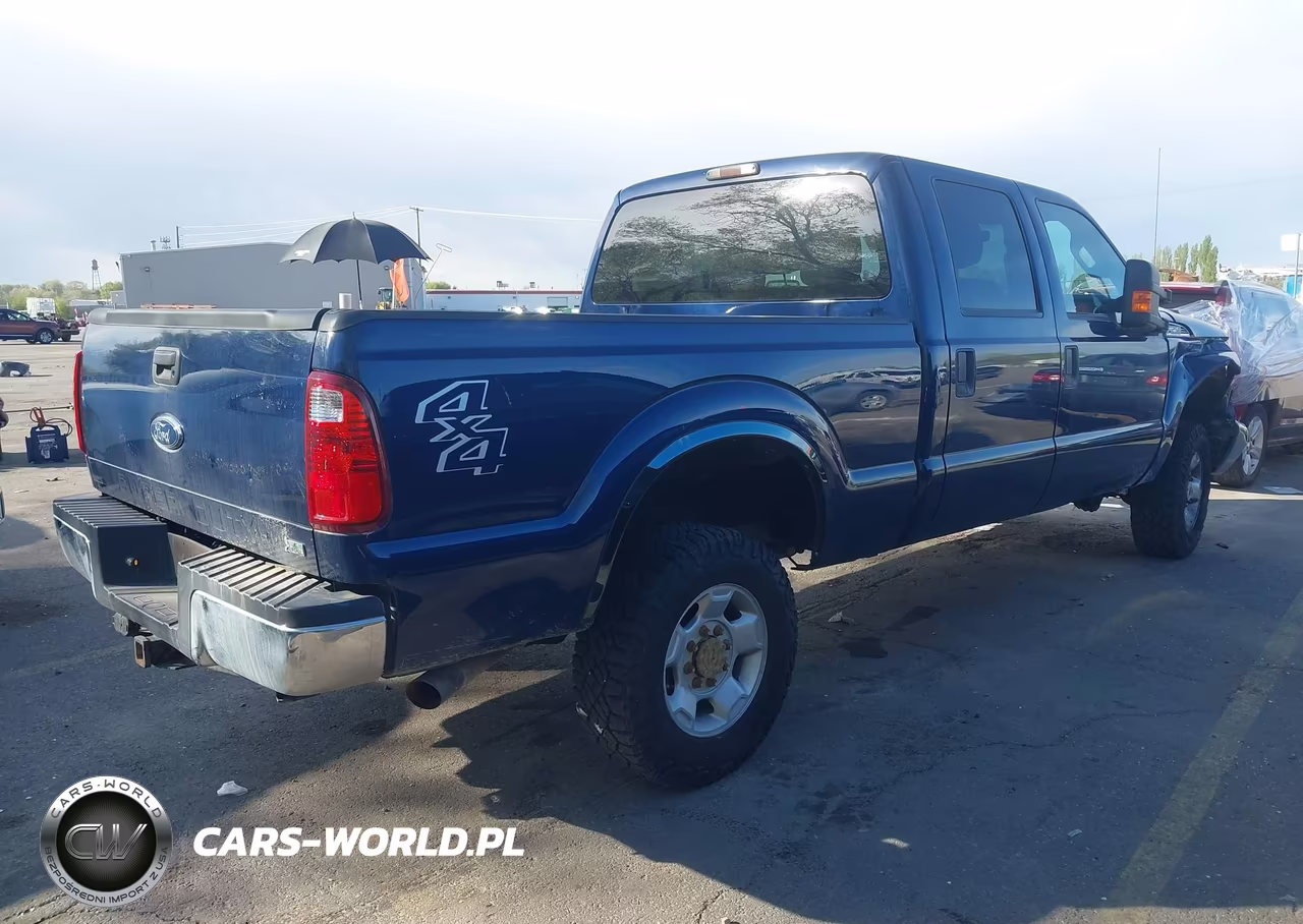 2011 Ford F-250 Xlt VIN:1FT7W2B65BEC08276 - 4