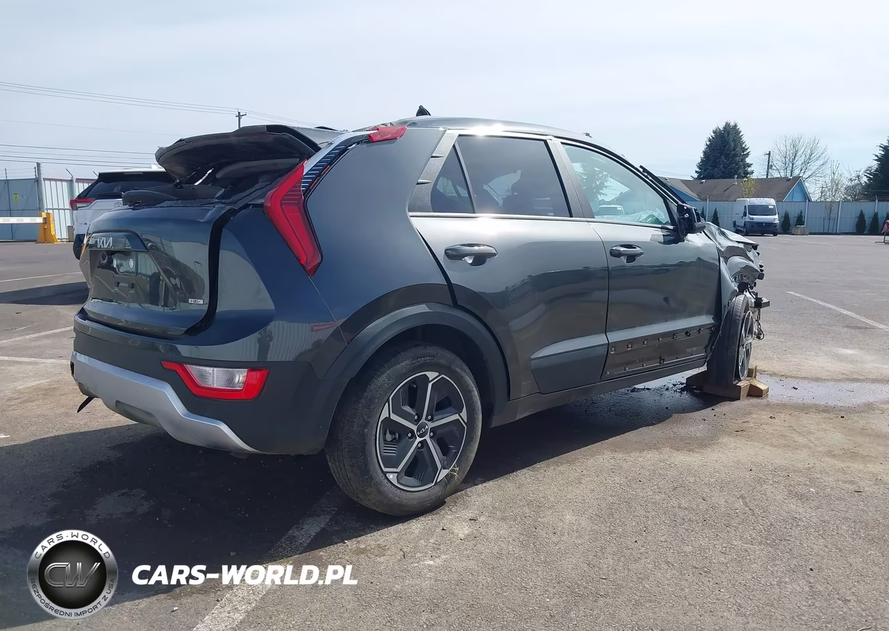 2024 Kia Niro Lx VIN:KNDCP3LE7R5189134 - 4