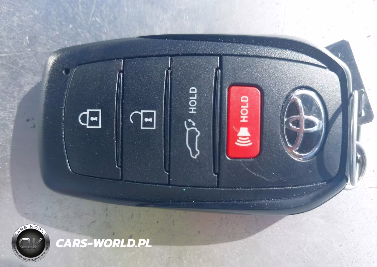 2026 Toyota Corolla Cross Xle VIN:7MUDAABG8TV171441 - 11