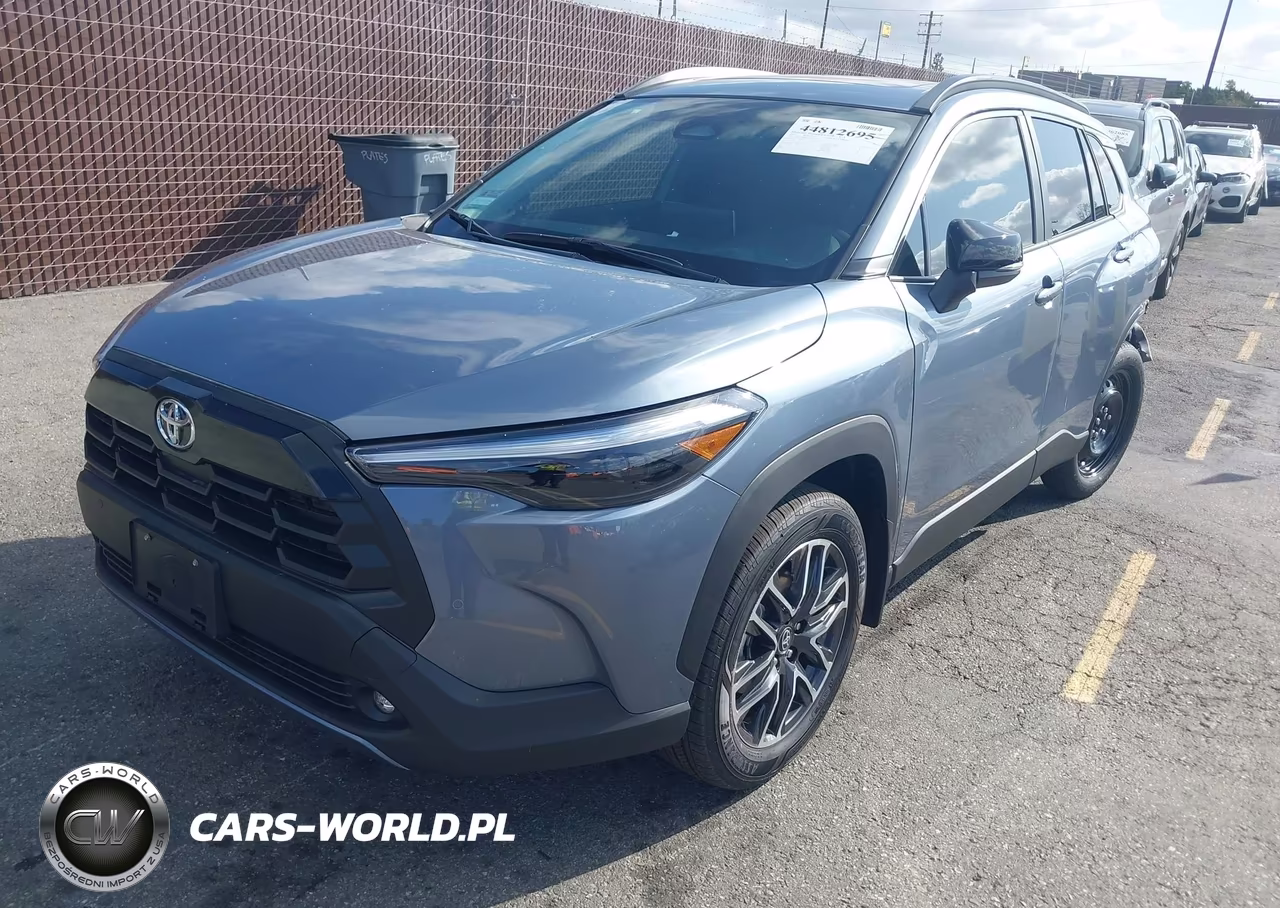 2026 Toyota Corolla Cross Xle VIN:7MUDAABG8TV171441 - 2