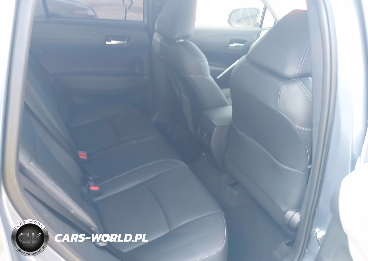 2026 Toyota Corolla Cross Xle VIN:7MUDAABG8TV171441 - 8