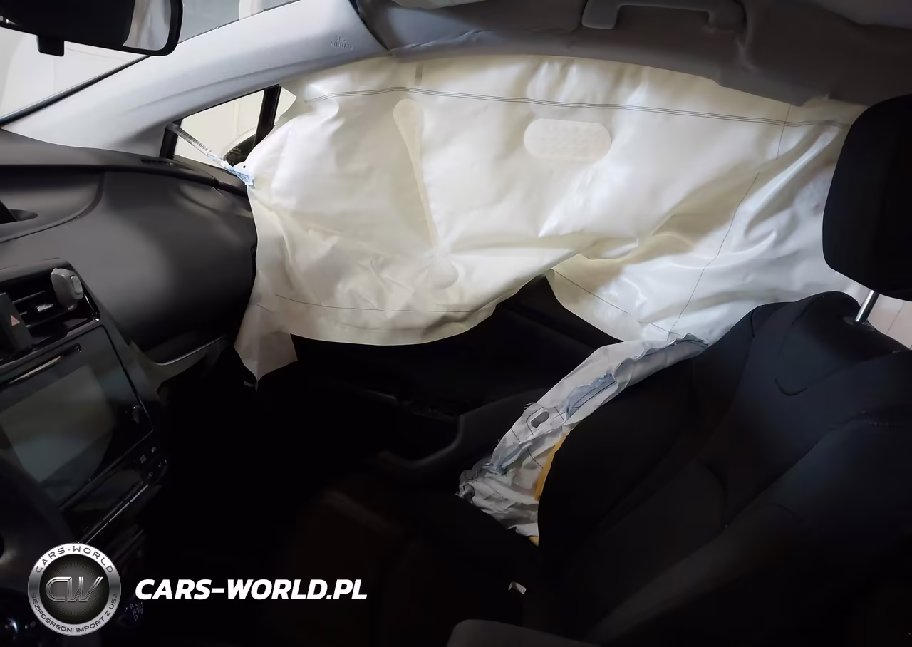 2019 Toyota Prius Le VIN:JTDL9RFU6K3002936 - 5