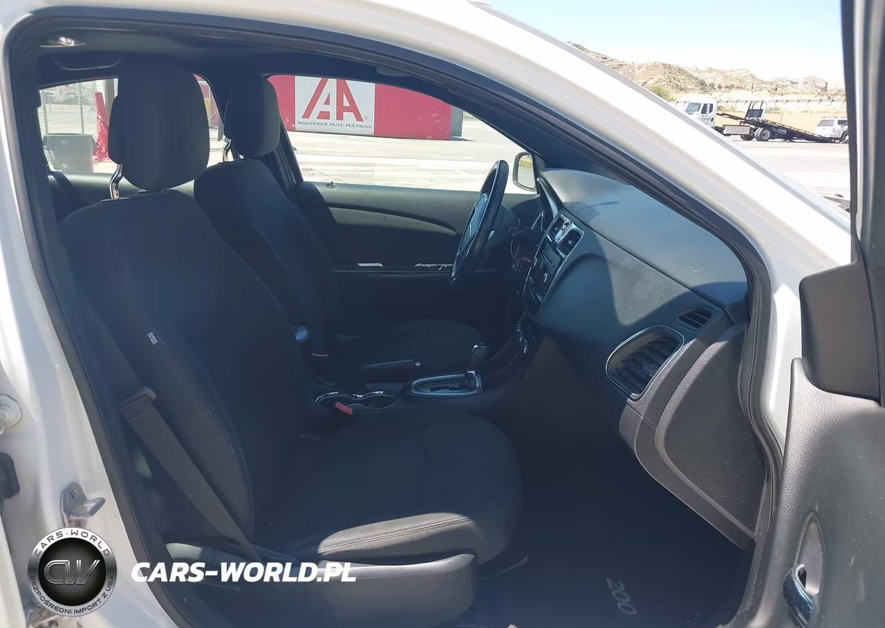 2011 Chrysler 200 Touring VIN:1C3BC1FG4BN613436 - 5