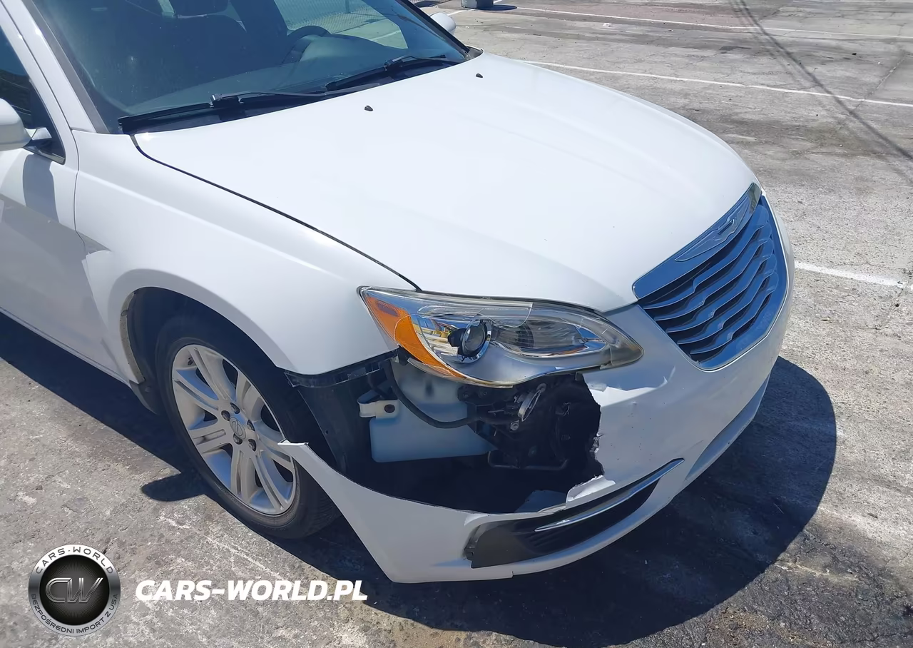 2011 Chrysler 200 Touring VIN:1C3BC1FG4BN613436 - 6