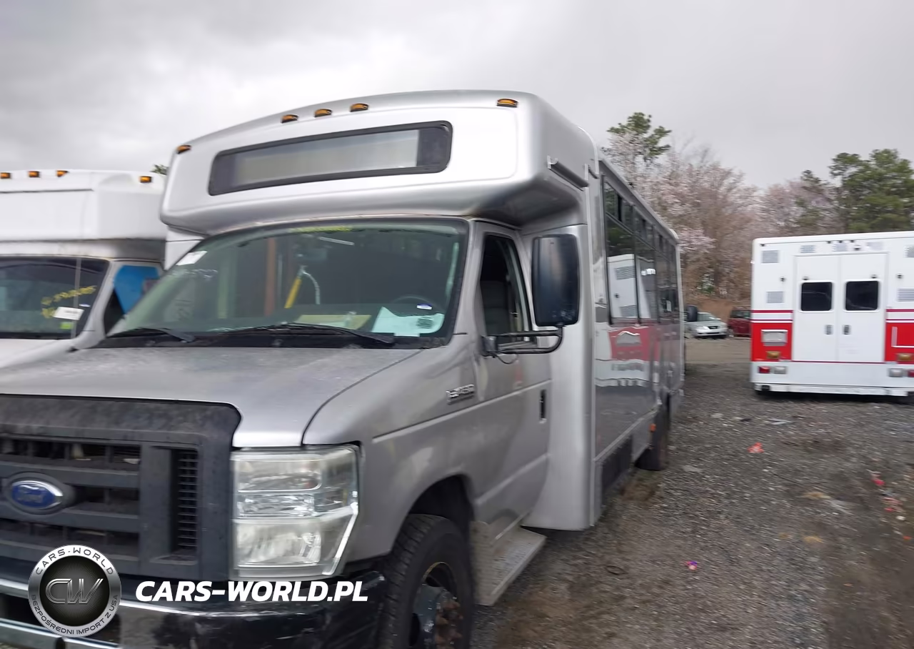 2013 Ford E-450 Cutaway VIN:1FDFE4FSXDDA69915 - 10