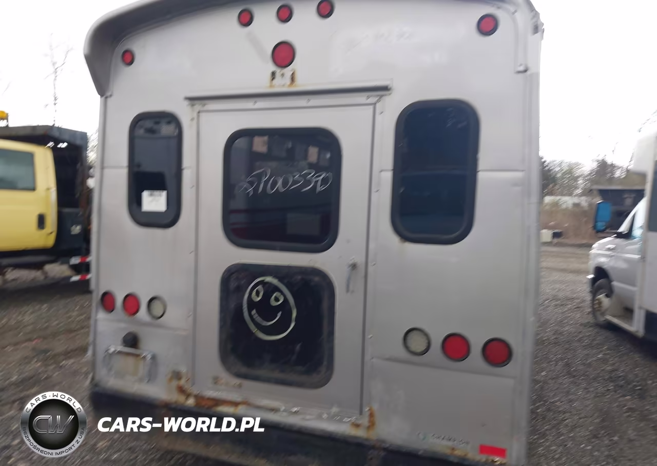 2013 Ford E-450 Cutaway VIN:1FDFE4FSXDDA69915 - 15