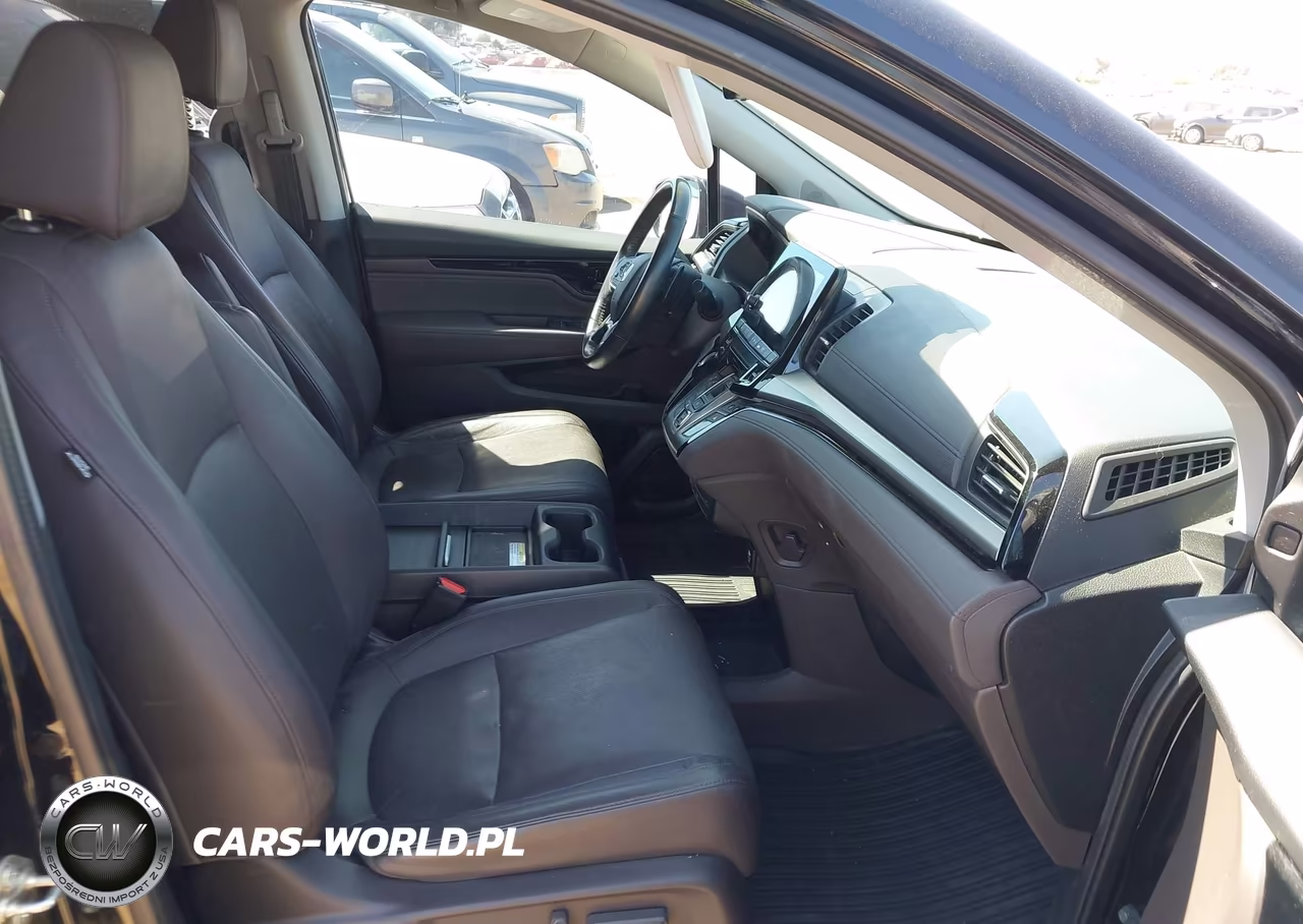 2018 Honda Odyssey Elite VIN:5FNRL6H94JB008786 - 5