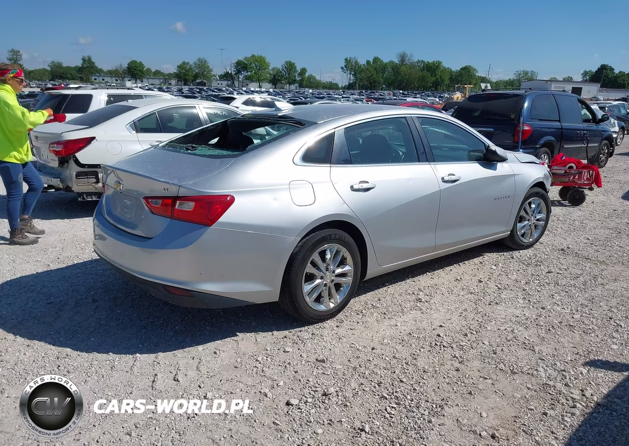 2016 Chevrolet Malibu 1Lt VIN:1G1ZE5ST0GF272576 - 4