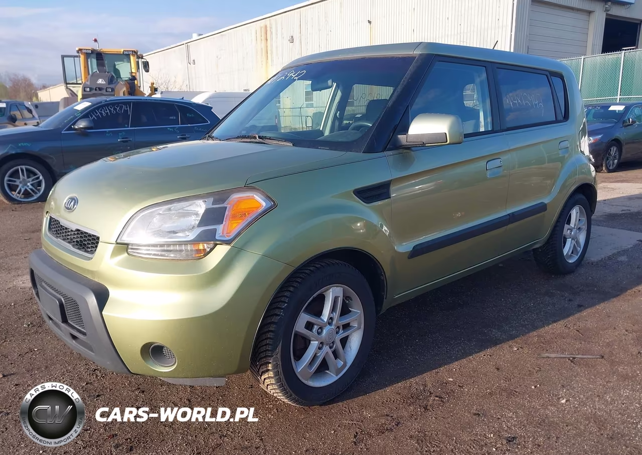 2010 Kia Soul + VIN:KNDJT2A23A7032280 - 2