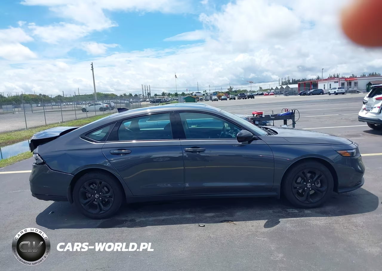 2025 Honda Accord Se VIN:1HGCY1F46SA037932 - 13