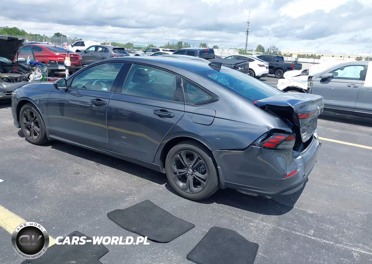 2025 Honda Accord Se VIN:1HGCY1F46SA037932 - 3