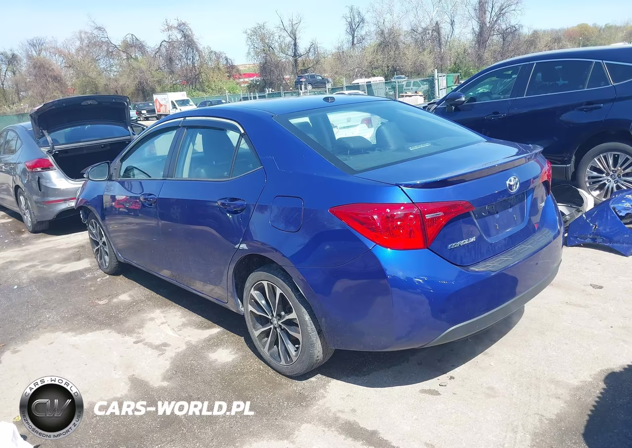 2017 Toyota Corolla Se VIN:2T1BURHE7HC758341 - 3