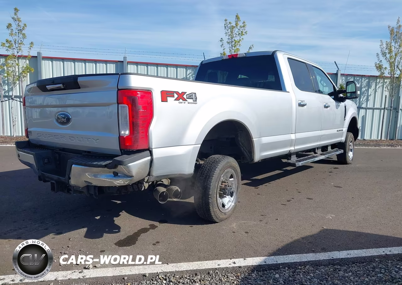 2019 Ford F-350 Xlt VIN:1FT8W3BT4KEC23903 - 4
