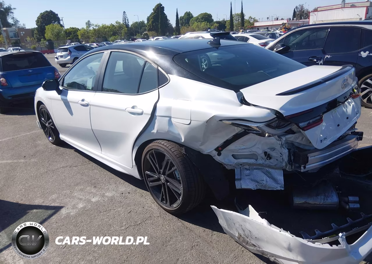 2026 Toyota Camry Xse VIN:4T1DAACK7TU227373 - 3