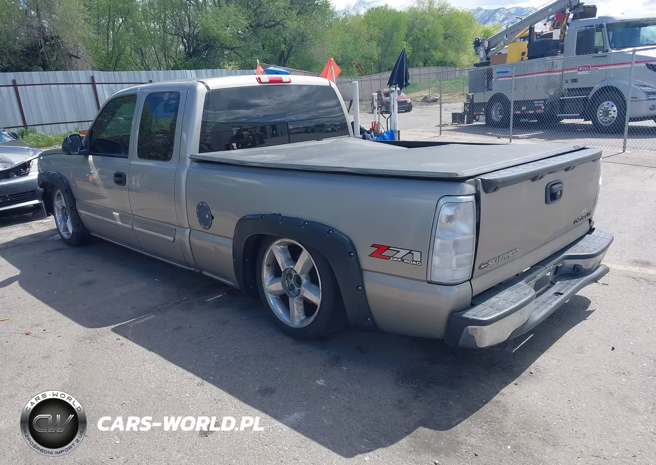 2003 Chevrolet Silverado 1500 Ls VIN:2GCEK19T631148052 - 3