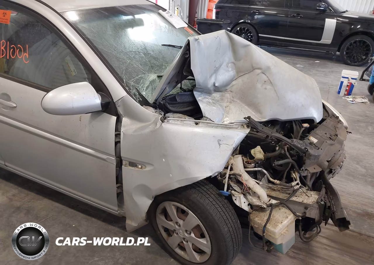 2009 Hyundai Accent Gls VIN:KMHCN46C79U284168 - 13