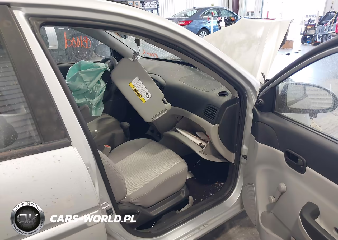 2009 Hyundai Accent Gls VIN:KMHCN46C79U284168 - 5