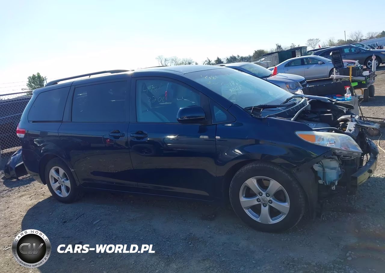 2011 Toyota Sienna Le V6 VIN:5TDKK3DC5BS088133 - 13