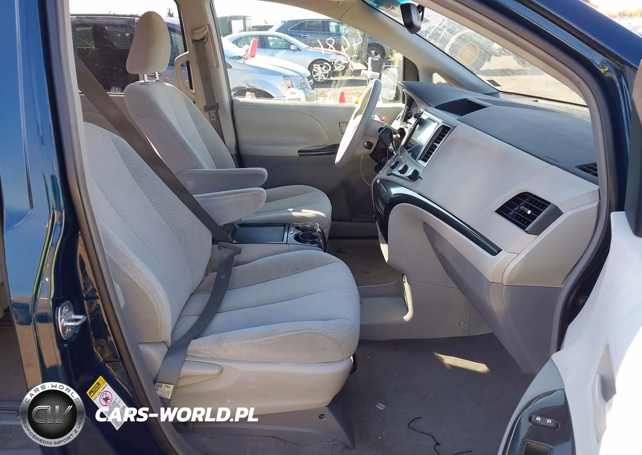 2011 Toyota Sienna Le V6 VIN:5TDKK3DC5BS088133 - 5