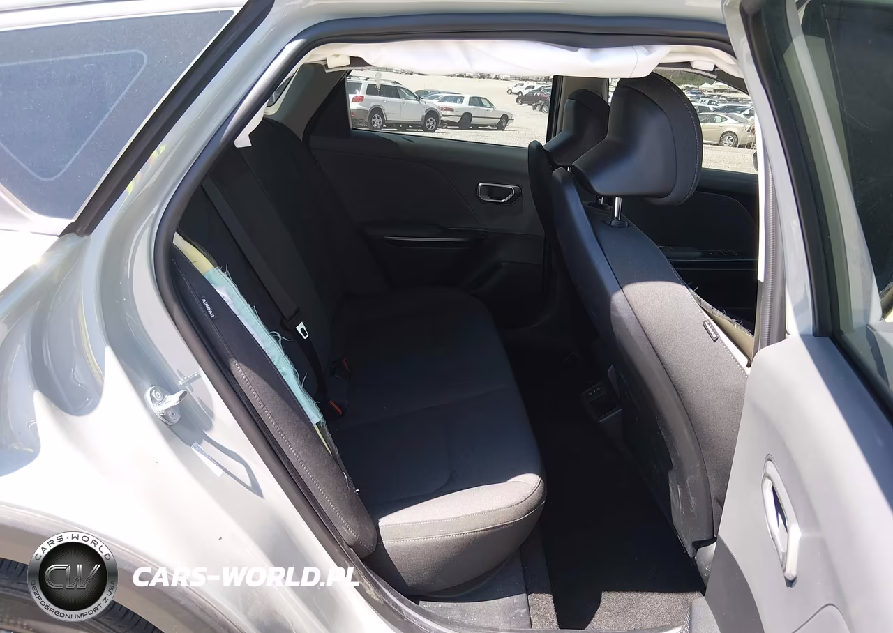 2025 Kia K4 Lxs VIN:3KPFT4DEXSE088743 - 8