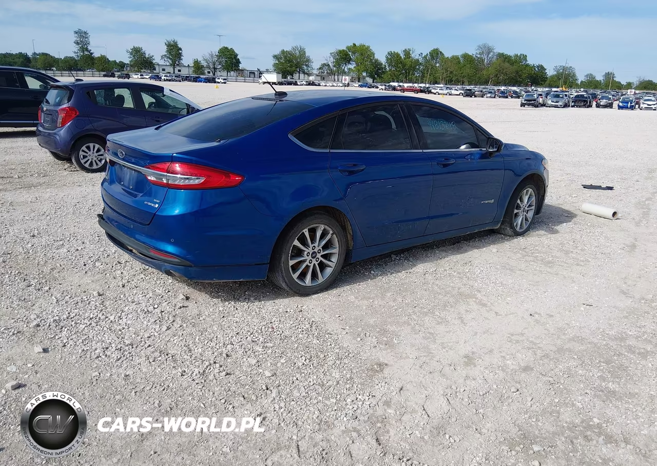 2017 Ford Fusion Hybrid Se VIN:3FA6P0LU7HR143842 - 4