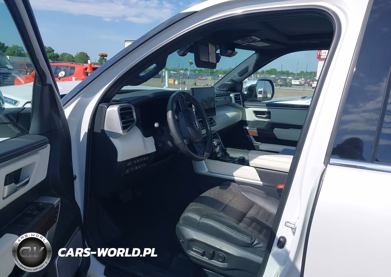 2023 Toyota Sequoia Capstone VIN:7SVAAABA2PX008010 - 19